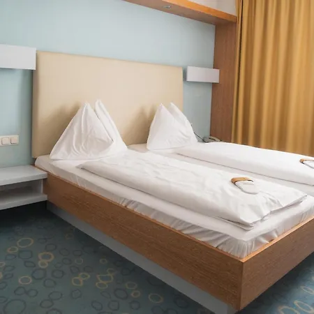 Dom-Hotel Hotell 4*