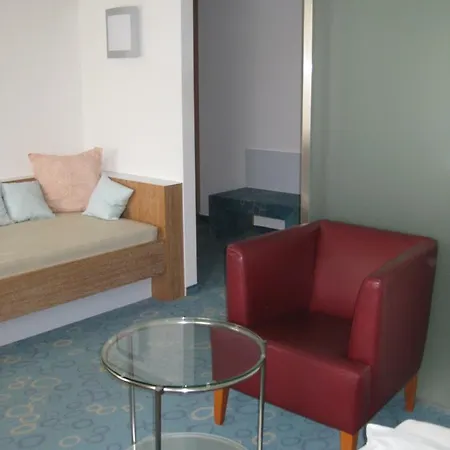 Dom-Hotel 4* Linz