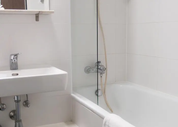 Dom-hotel מלון לינץ