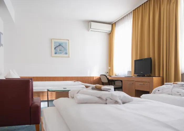 מלון Dom-hotel 4*